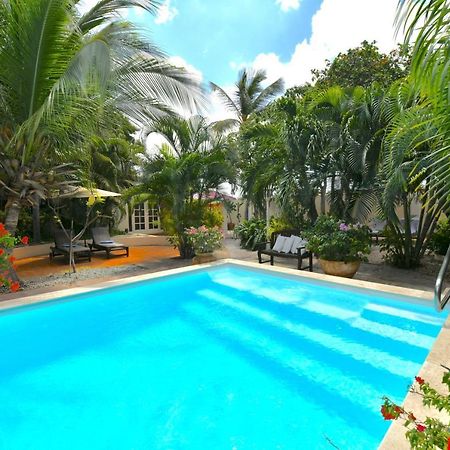 Wonders Boutique Hotel โอรันเยสตัด ภายนอก รูปภาพ