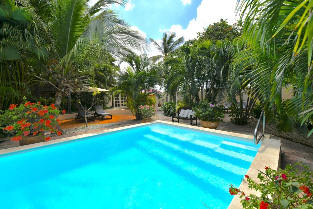 Wonders Boutique Hotel โอรันเยสตัด ภายนอก รูปภาพ