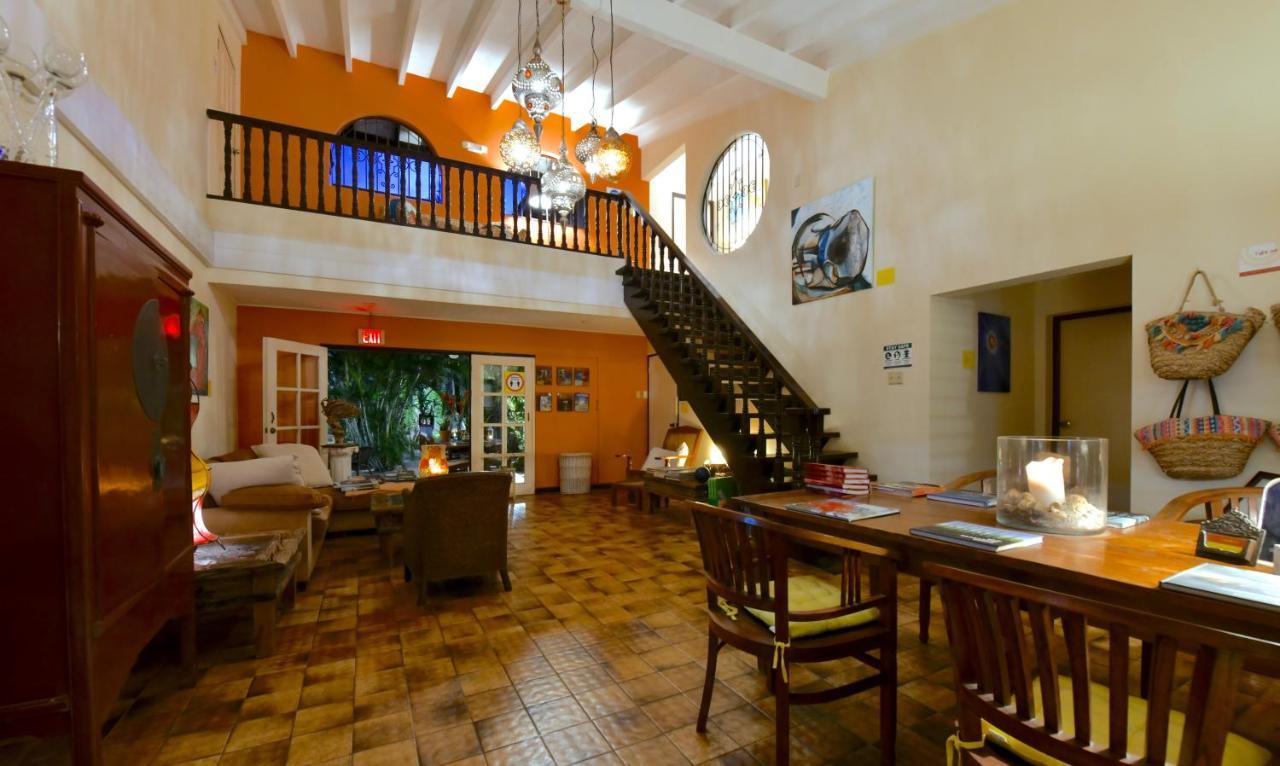 Wonders Boutique Hotel โอรันเยสตัด ภายนอก รูปภาพ